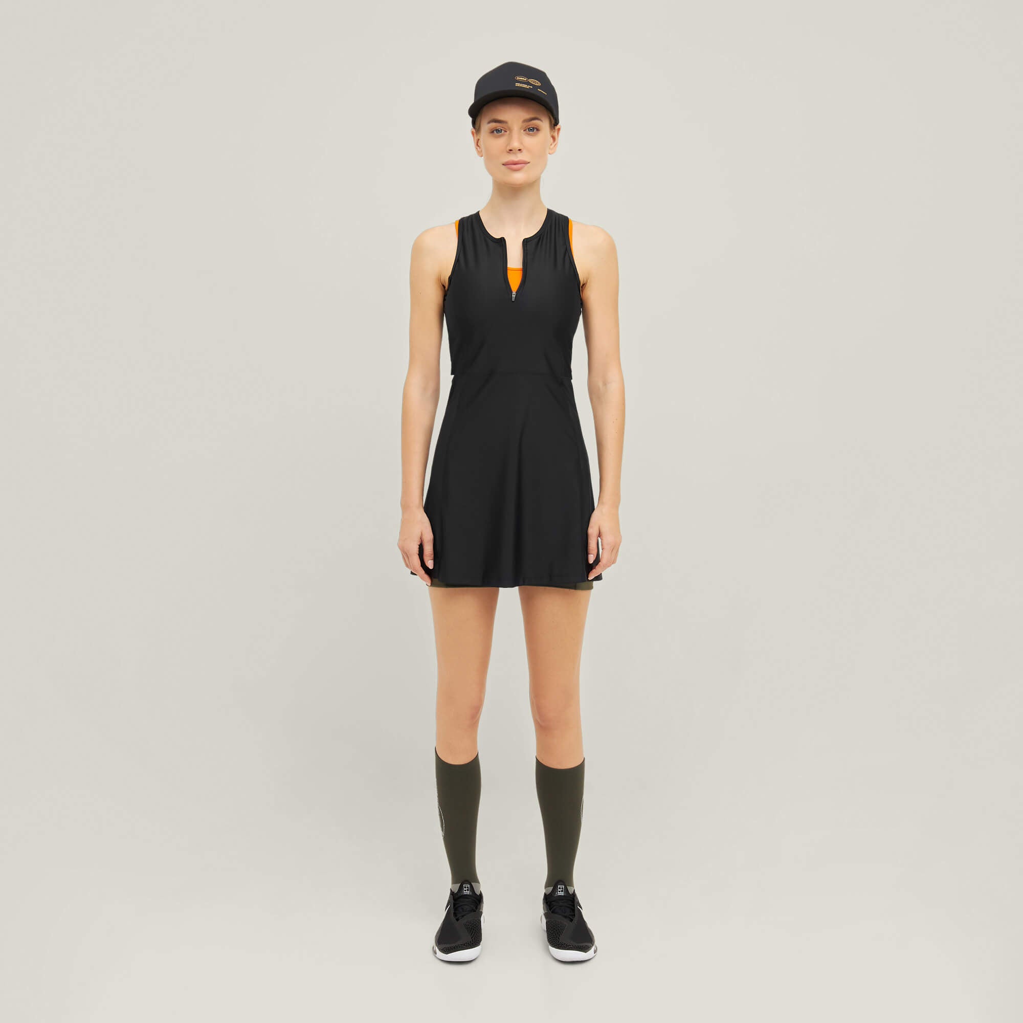 Oncourt Globe Dress - Schwarz