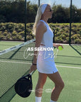 Oncourt White Dress & Bandeja Socken