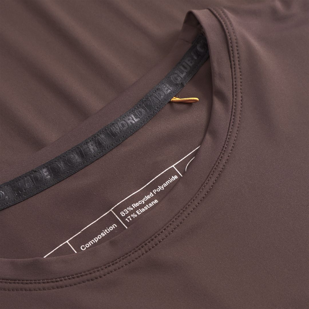 Cuera Oncourt Airy Logo T-Shirt in Dark Brown, neck label and care tag detail